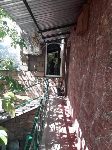 Фото номера Трехместный номер с основными удобствами Гостевой дом Areni House B&amp;B г. Арени 5