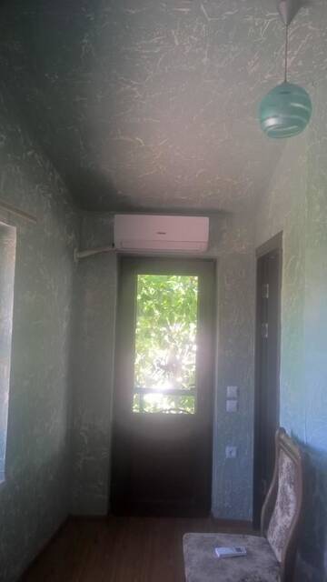 Фото номера Трехместный номер с основными удобствами Гостевой дом Areni House B&amp;B г. Арени 7