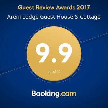 Фото номера Трехместный номер с собственной ванной комнатой Гостевой дом Areni Lodge Guest House &amp; Cottage г. Арени 10